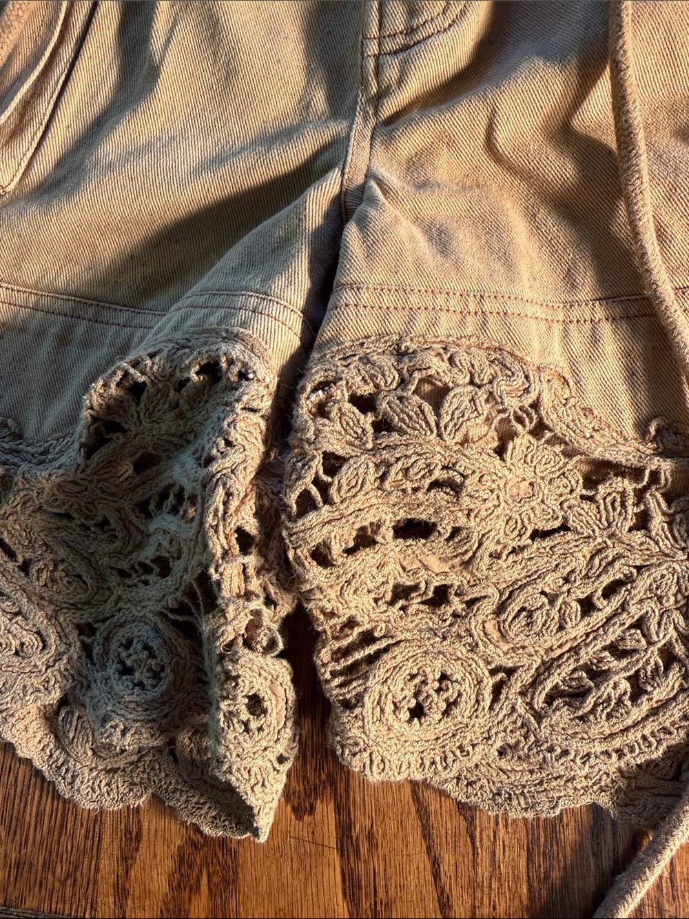 We The Free Boho Crochet Hem Utility Shorts Tan Drawstring Festival 26 - Picture 4 of 16